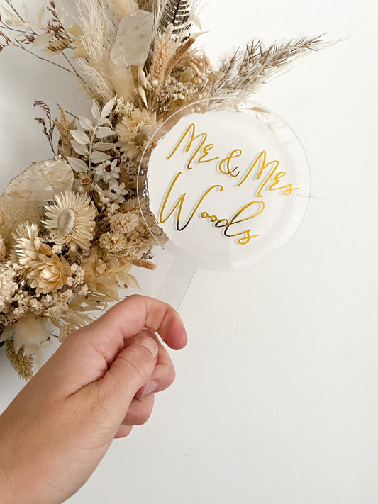 Wedding cake topper, personalised wedding cake topper, mr and mrs cake topper, mr and mrs cake topper with surname and wedding date